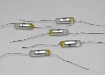 Kondensator 300pF 630V Unitra MIFLEX