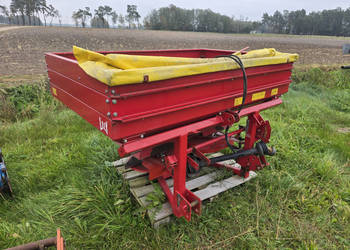 Rozsiewacz nawozów mineralnych LELY SE 1500 Fertiliner (8-12 m / 1100 L+)