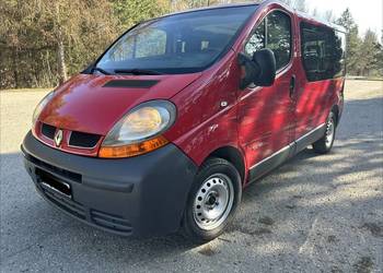 Renault trafic 9 osobowy