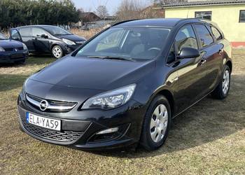 BARDZO ŁADNA  ASTRA J 1.4b TYLKO 151000 km