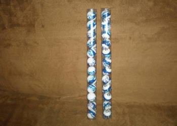 Sprzedam małe bombki na choinkę w dwóch paczkach, w jednej paczce 12 sztuk