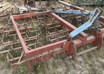 Agregat uprawowy składany hydraulicznie