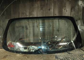 Szyba tylna na klape subaru impreza III GH Szyba tylna na klape subaru impreza III GH