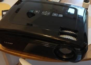 Sprzedam projektor multimedialny
