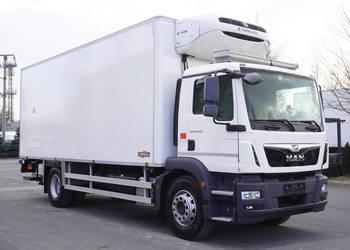 Man TGM 18.320 / Chłodnia hakowa Chereau / Podnośnik załadowczy_222690