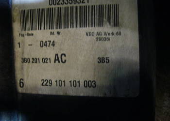 Zbiornik paliwa-Volkswagen Passat 1,8 20V ADR 98r. Kombi