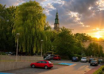 Jedyne M3 w Centrum Jasna Góra parking i duży balkon