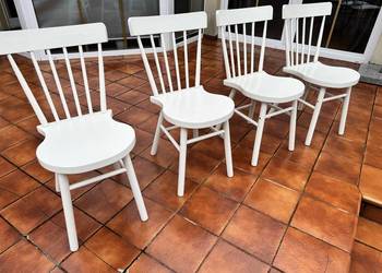 Krzesła stylowe drewniane białe stół NORRARYD Ikea krzesło