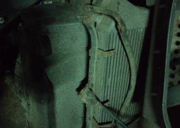 Canter Fuso 2008r silnik 4,9 4M50 chłodnica wody intercooler osłona