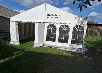 Namioty bankietowe na duże imprezy;