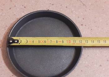 Mała mini patelnia żeliwna śr 12 cm