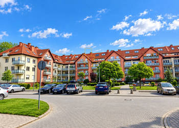 Pilczyce/Park/70m2/lux/2006r