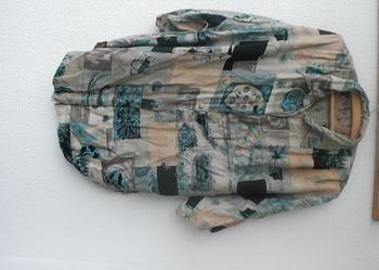 Kolorystyczna koszula w ładne wzory.Stan bdb.R.XL.Wysyłka
