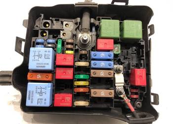 SKRZYNKA BEZPIECZNIKÓW CITROEN C-ELYSEE PCFPP00296 Sedan/Limuzyna 1.6