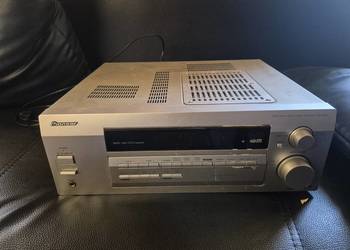 Amplituner pioneer VSX D511
