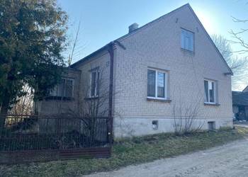 działka siedliskowa z domem i zabudowaniami