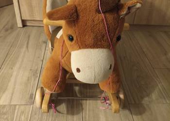 Konik na biegunach z kółkami