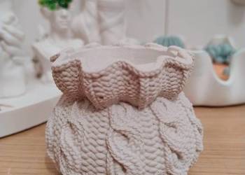 Pojemnik gipsowy na drobiazgi, pędzle lub dlugopisy