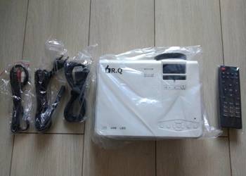 Projektor DR.Q HI-04 z HDMI