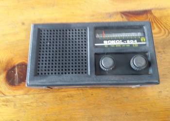 Stary radioodbiornik "SOKÓŁ"