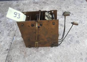 93 Mechanizm starego zegara ściennego