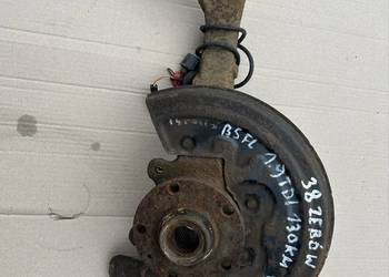 Zwrotnica prawy przód Passat b5 fl 1.9tdi 130km 8d0407258ar