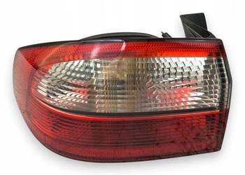 LAMPA LEWA Renault Laguna II HTB 2001-2005 tylna tylnia lewy tył 8200002473