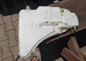 BMW  5GT F07    zbiorniczek spryskiwacza