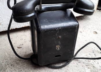 Stary telefon Siemens kolejowy na korbkę