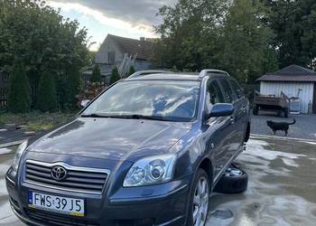 Sprzedam avensis