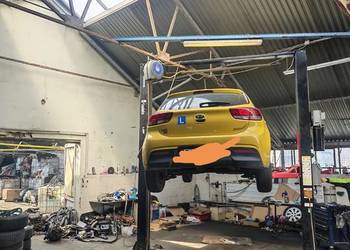 Podnośnik dwukolumnowy produkcja 2021  REDATS L-260