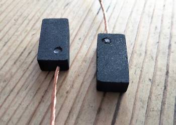Szczotka węglowa 6 x 9 mm przewód z czoła przesunięty na bok