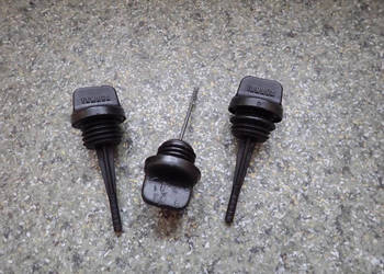 1 SZT. KOREK MIARKA OLEJU YAMAHA XT 125 X XTX R 05-12R RIEJU
