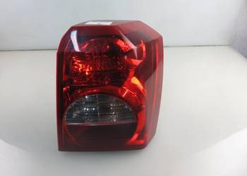 LAMPA PRAWA TYLNA DODGE CALIBER 05303752A 0530388CA
