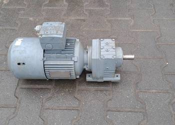 Motoreduktor z hamulcem dwubiegowy SEW 20obr/83obr 0,22kw/0,9kw