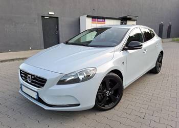 Volvo V40 II D3 2.0D 150 KM Alu Klimatronik Ledy Kamera PDC z Francji