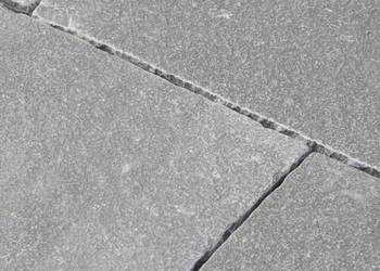 Płytki wapień Grey Limestone bębnowane 60x60x2,2 cm