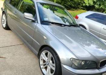 ​BMW E46 w wersji Coupe z 2003 roku. Samochód odpala