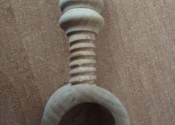 Drewniany dziadek do orzechów