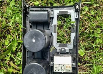 tunel środkowy subaru outback