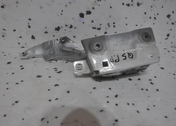 AUDI Q5 80a Mocowanie błotnika prawego 80A821136A