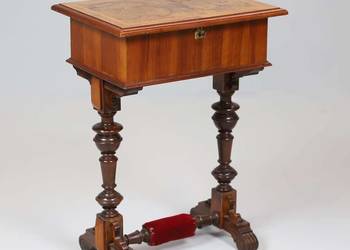 Stolik niciak eklektyczny orzech