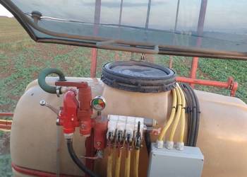 Opryskiwacz HOLDER 600l