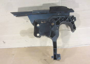 Mocowanie lamp element pasa lewy Renault Megane 2