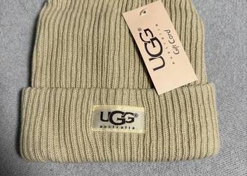 Czapka beżowa UGG