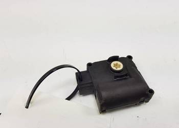 SILNICZEK NAWIEWU 4F0820511B AUDI A8 D3