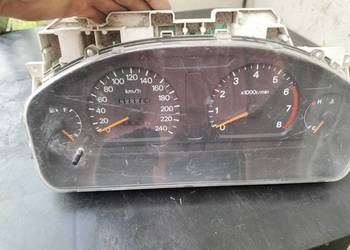 LICZNIK ZEGARY MITSUBISHI GALANT  MR44401