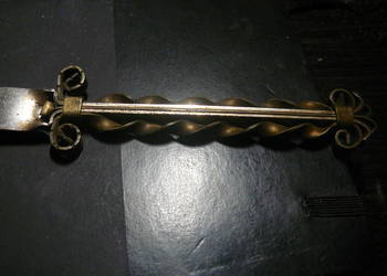 Stary ozdobny  nóż  do papieru  metal rzeźbienia