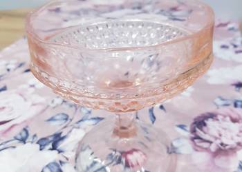 Szklana cukiernica, bombonierka z prl-u. HSG Ząbkowice  (szkło rozalinowe)