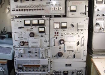 Radiostacja R-140 z kontenerem
